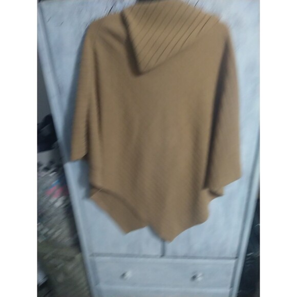 La Moda One Size Poncho Beige Brown Buttons Boho Cozy - Picture 6 of 8